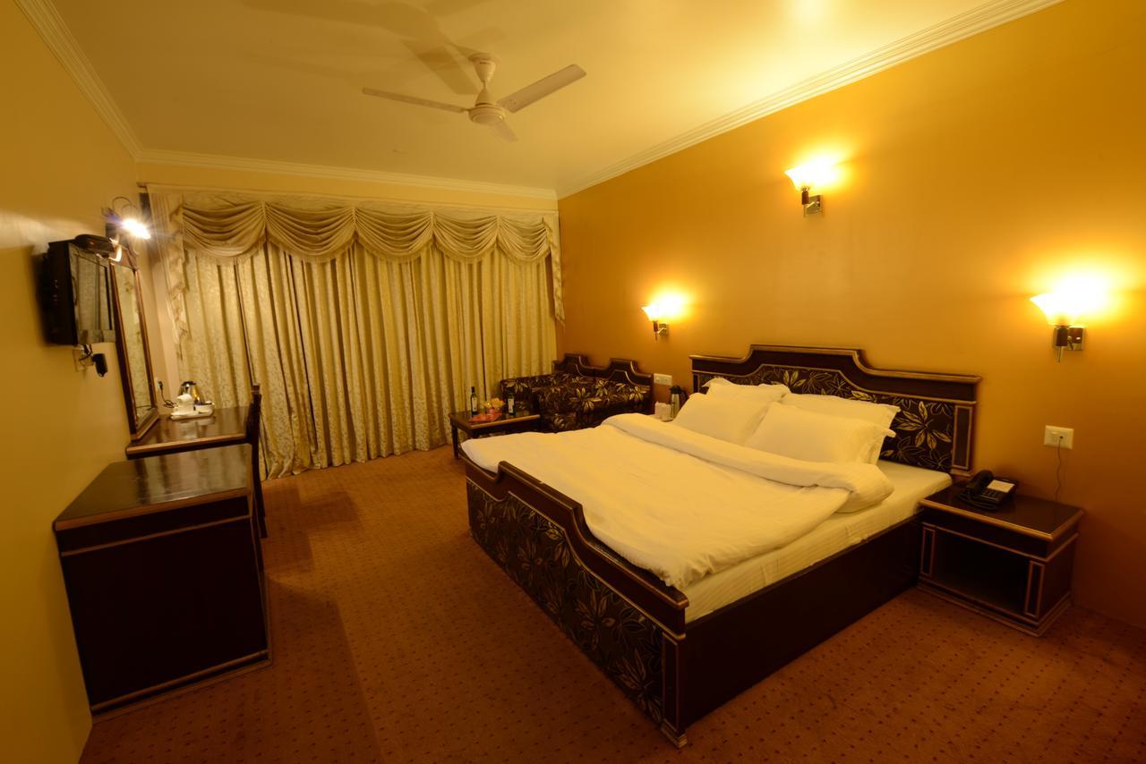 Hotel Park Paradise Manali Манали Экстерьер фото