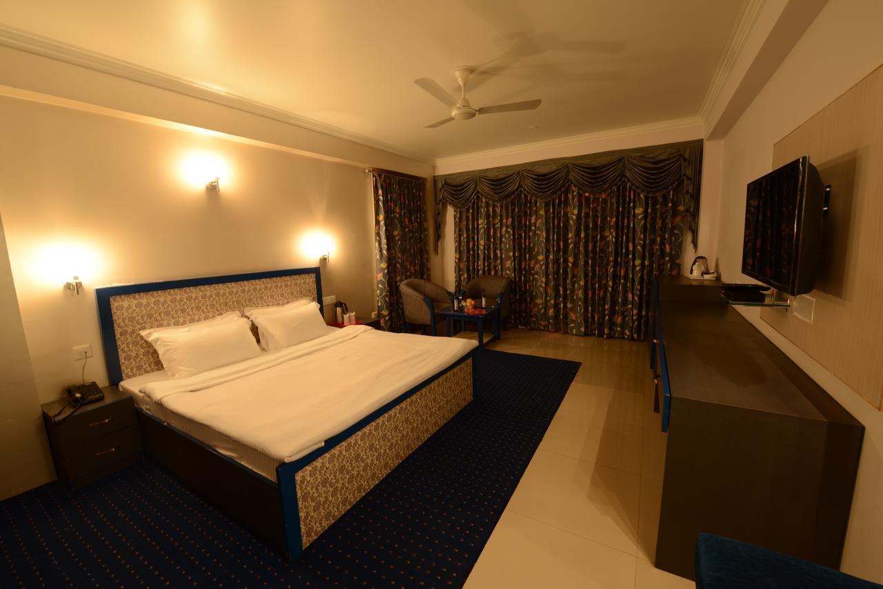 Hotel Park Paradise Manali Манали Экстерьер фото