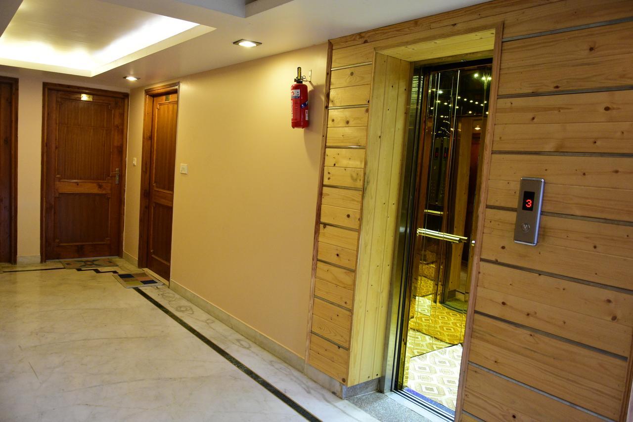 Hotel Park Paradise Manali Манали Экстерьер фото